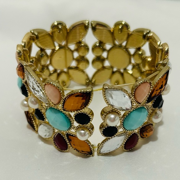 Multicolored Beaded Stretch Bracelet Gold-toned - Picture 3 of 4